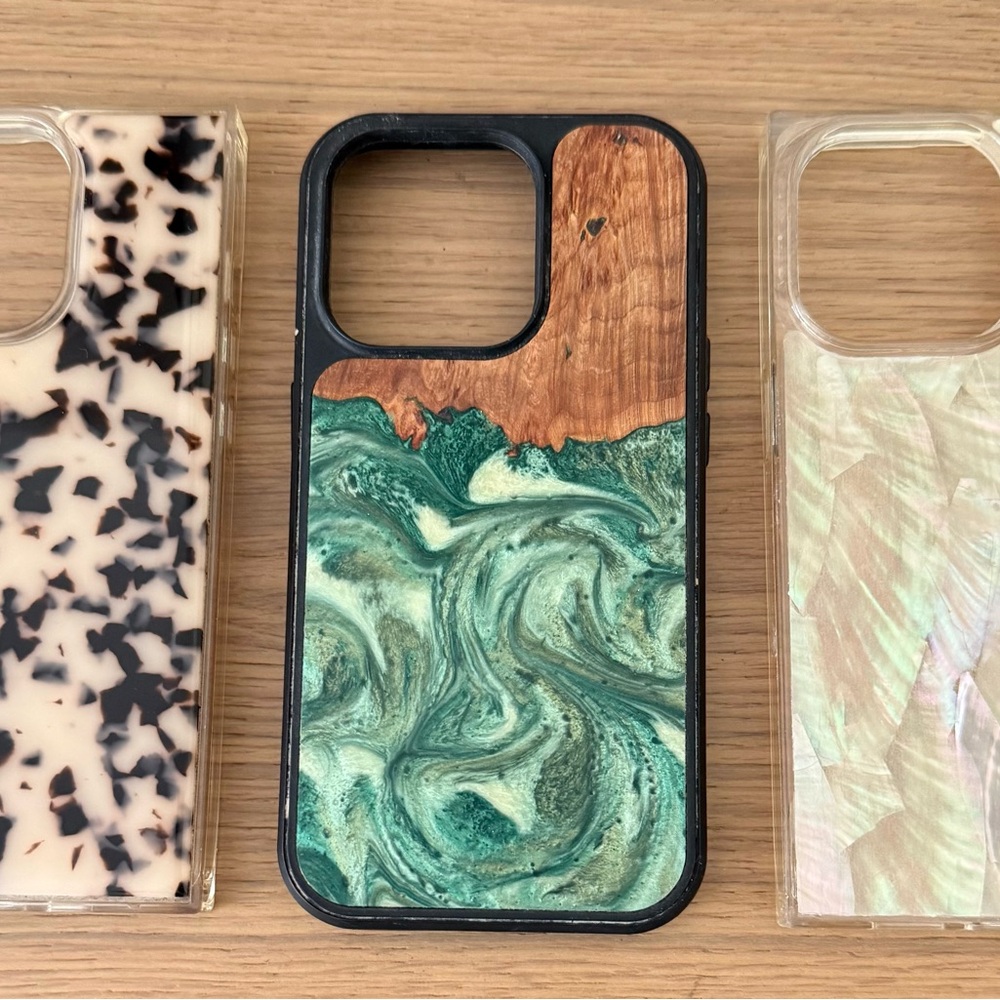 4 iPhone 14pro square and rounded cases